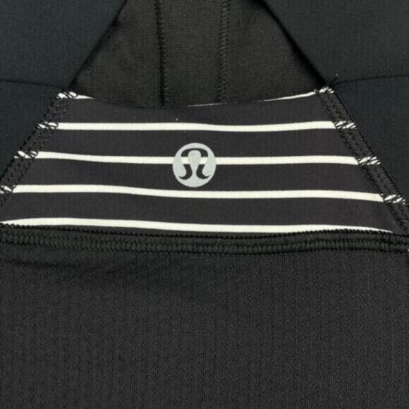 Lululemon Push Ur Limits Tank W/ Shelf Bra In Parallel Stripe Black White Size 4 - Picture 8 of 9